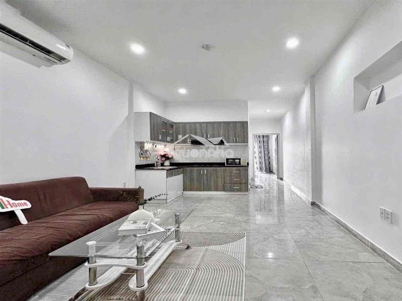 1 phòng ngủ ban công 40m2 - ngay luỹ bán bích , vườn lài