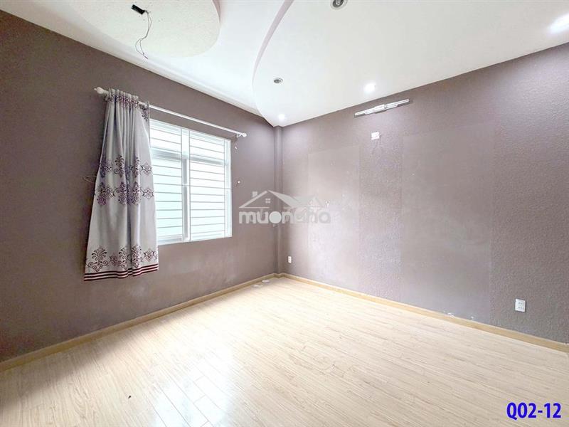 Studio ban công siêu rẻ - kế siêu thị emart