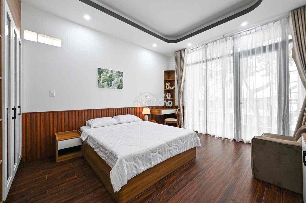 Cho thuê căn hộ full nội thất tách bếp có ban công gần bờ kè hoàng sa - 2