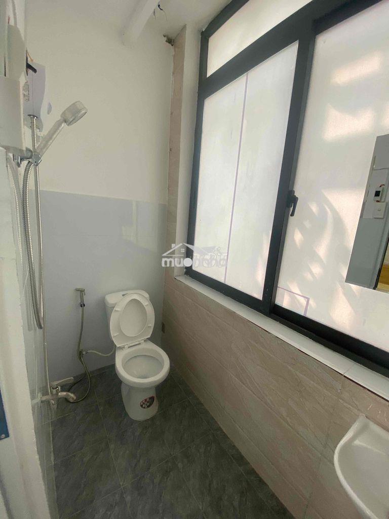Nhà 6 phong 6wc - 4