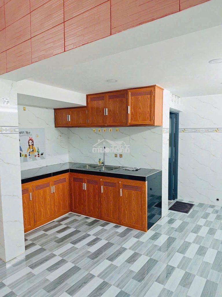 Nhà 3 tầng mới đẹp, 4m x 10m, 3pn, 2wc, hẻm 2.5m bình tiên - 2