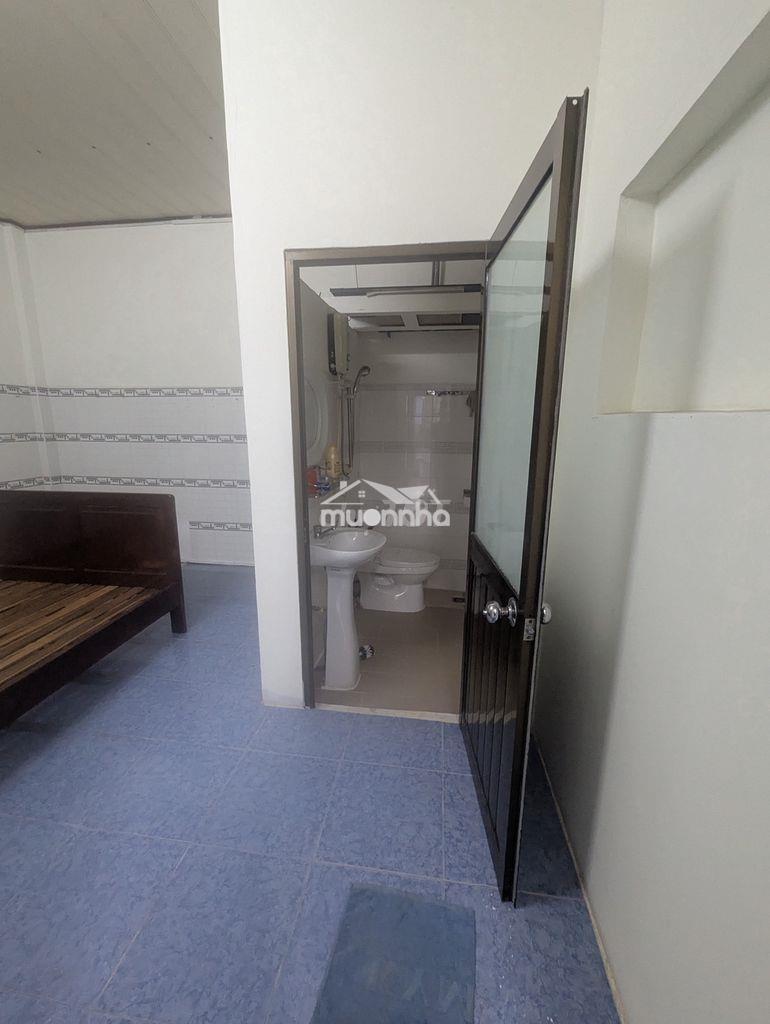 Cho thuê phòng nhà hẻm xe hơi
