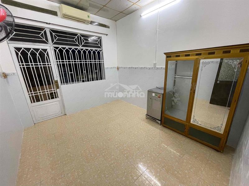 Cho thuê phòng trọ 18m2 - thoáng mát, tiện nghi, có ban công - q8