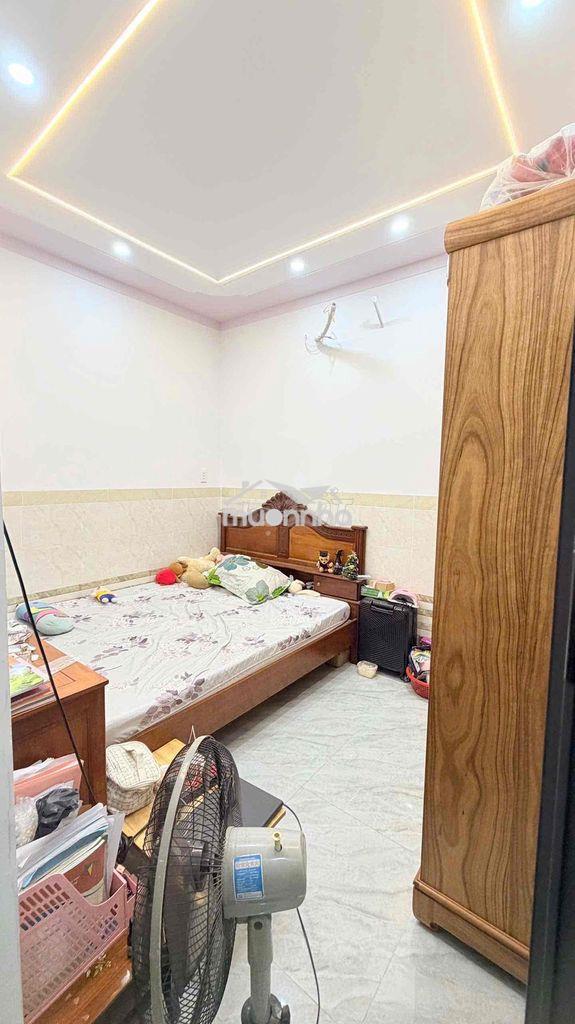 Bán nhà sổ hồng riêng, hoàn công đầy đủ khu vực dĩ an, tp hồ chí minh