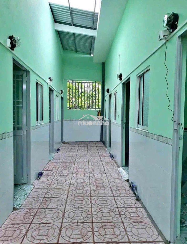 Dãy nhà trọ ngân hàng phát mãi