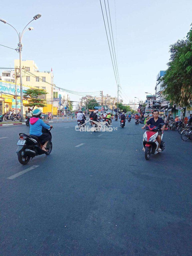 Cho thuê tòa nhà văn phòng q6 làm chdv - 3