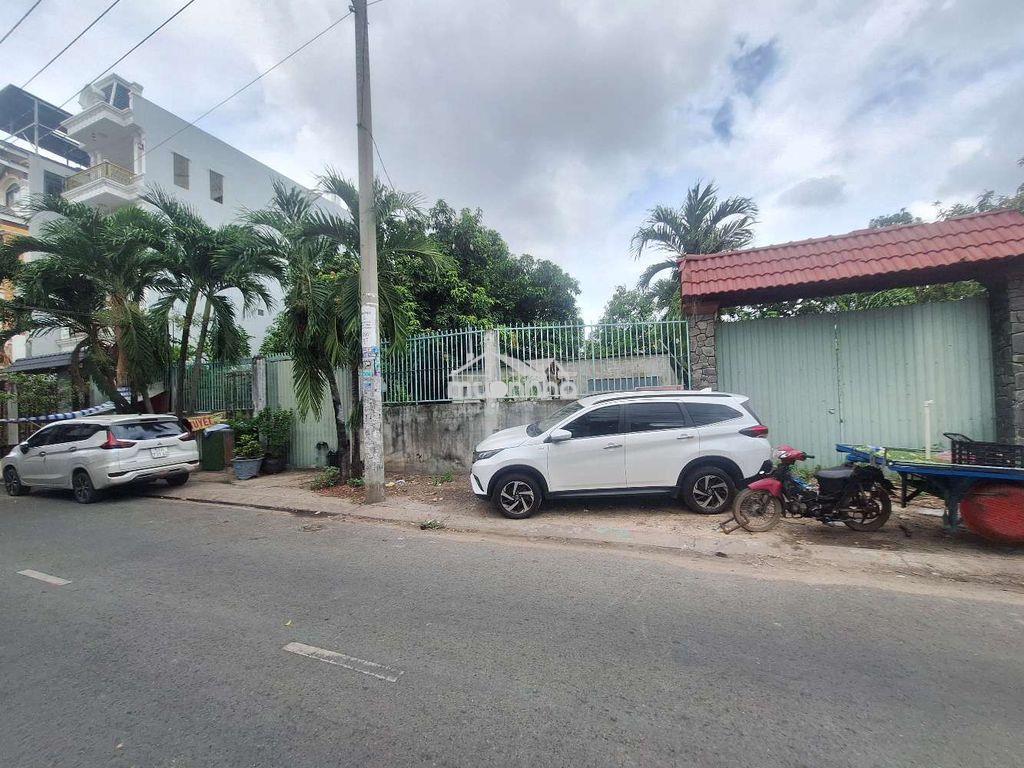 Bán nhà góc hai mt lê niệm - 3