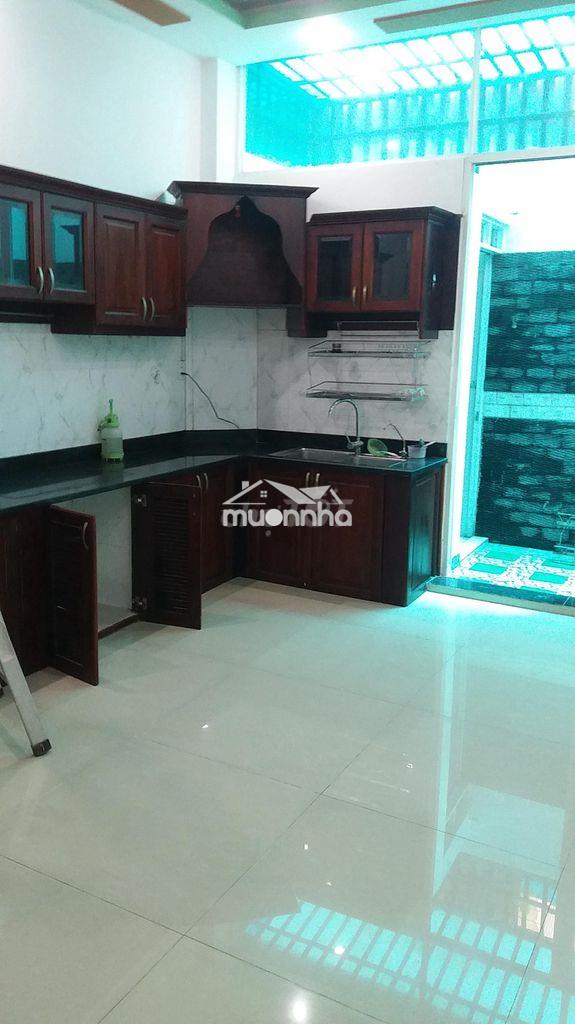 Cho thuê nhà nguyên căn hẻm 88 nvq, phường phú thuận q7 - 3