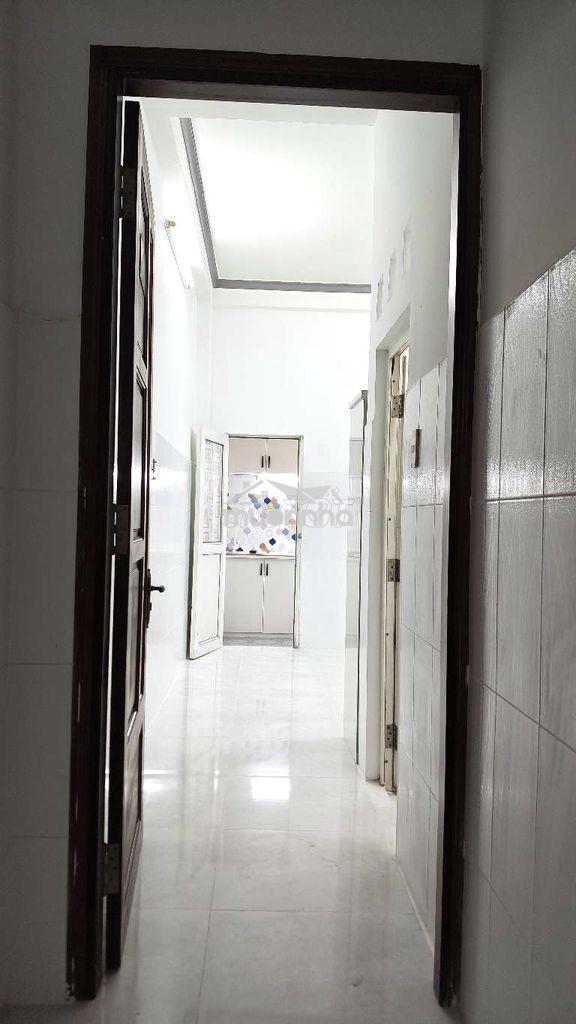 Phòng tách bếp full nội thất