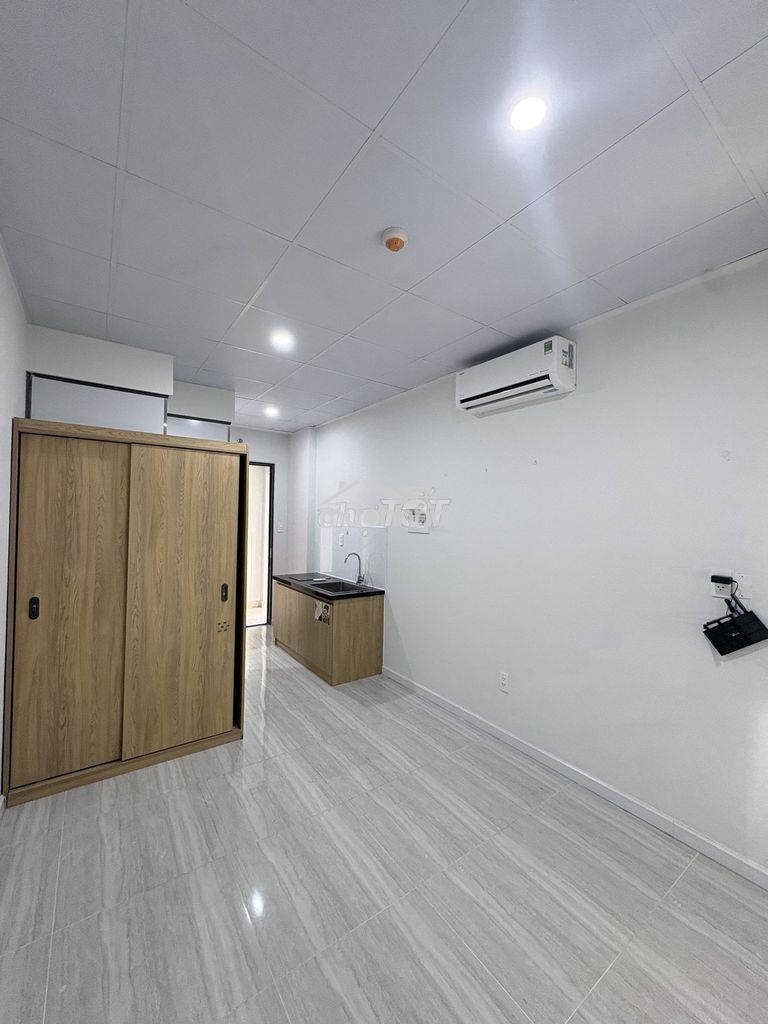 Căn mini 17m, giá chỉ 4tr, sẵn máy lạnh, bếp, tủ, ở đc 2bạn, nhà trống