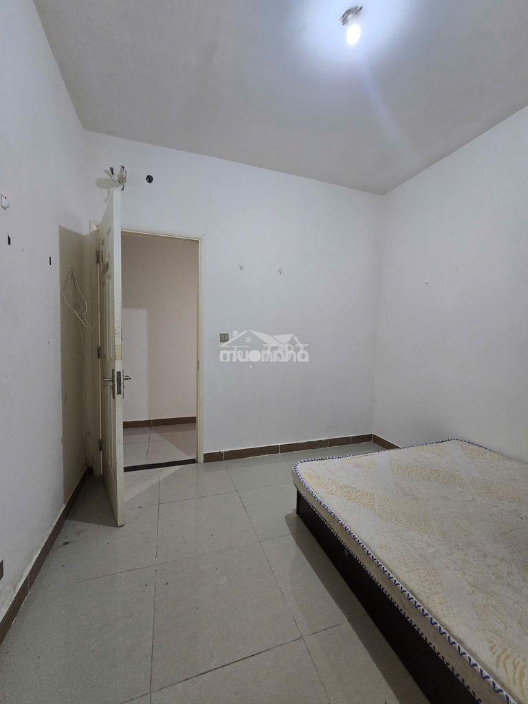 Phòng 16m2 - trong căn 3pn - chỉ 3tr bao điện nước - bảo vệ 24/7