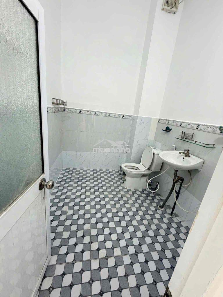 🌹🌹 Cho thuê nc mt đường xe tải - 1pn 2wc - hđ lâu dài 🌹🌹🌹 - 2