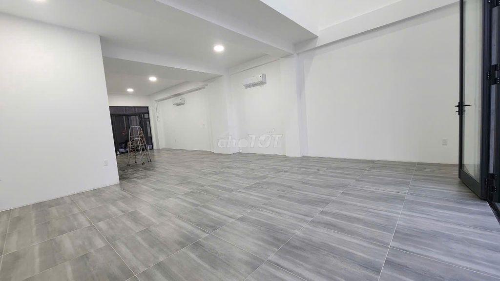Cho thuê tầng trệt đường 41 văn phòng kdt vạn phúc city 7x20m giá 22tr - 2