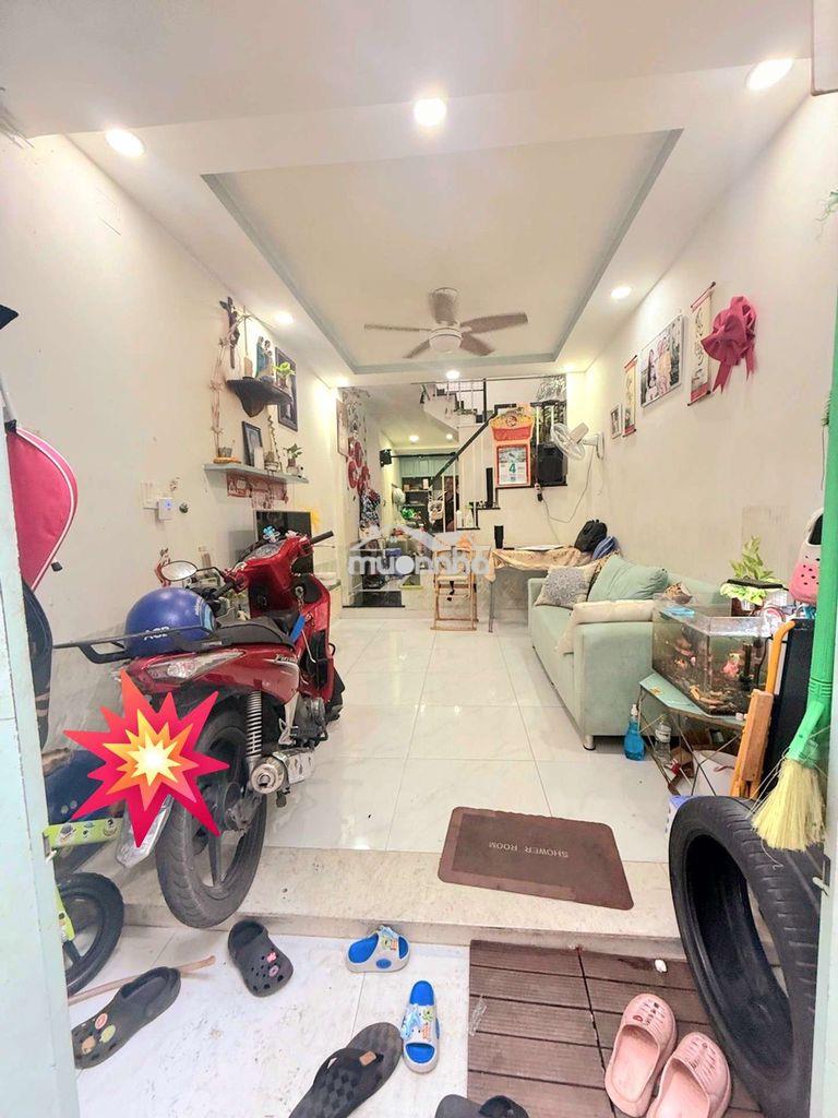 Chính chủ xây dựng tâm huyết- chắc chắn đẹp- chỉ 4.19 tỏi