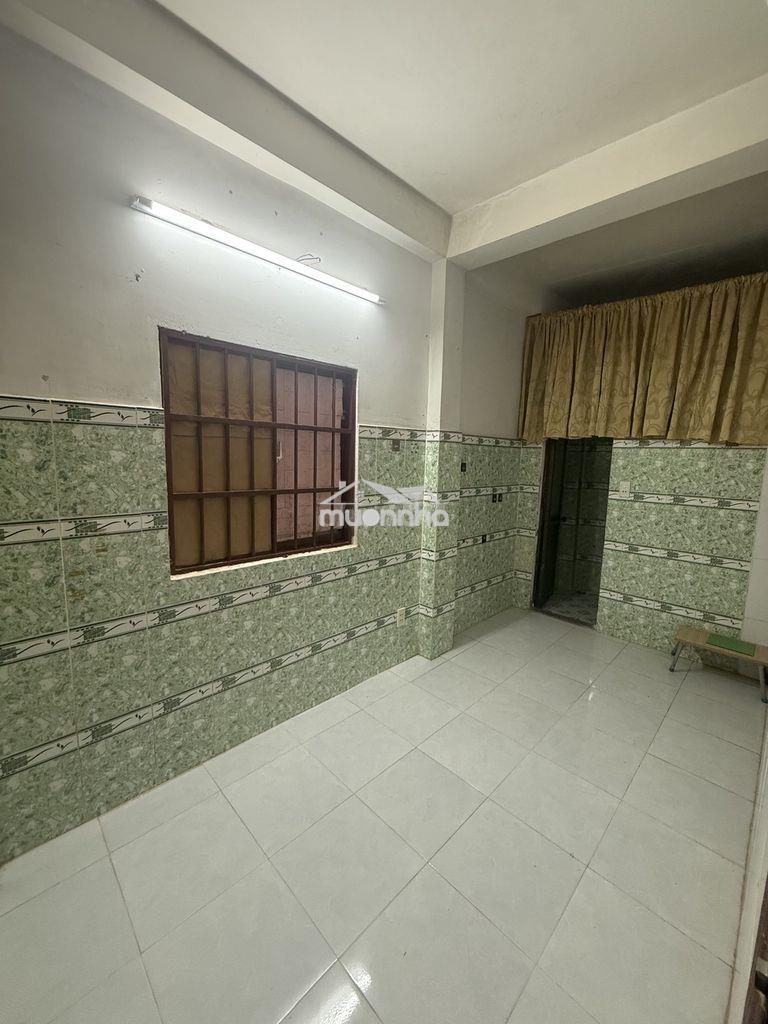 Phòng trọ bình dân máy lạnh quận 10