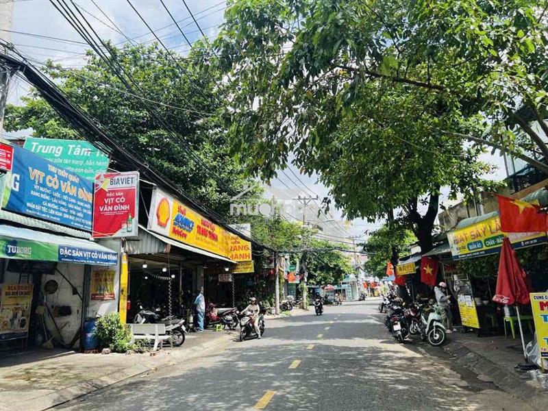 Giá đầu tư -đất mặt tiền ngang 8 ngay phạm văn đồng- gpxd hầm + 7 tầng