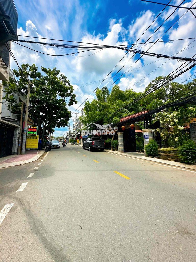 Nhà 4 tầng hiệp bình thủ đức 4pn ô tô tới nhà gần gigamall nhỉnh hơn7t