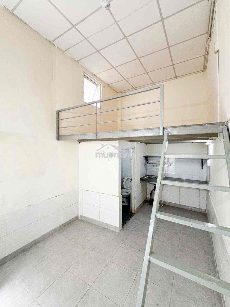 Phòng chính chủ ngay gần đại hoc tôn đức thắng