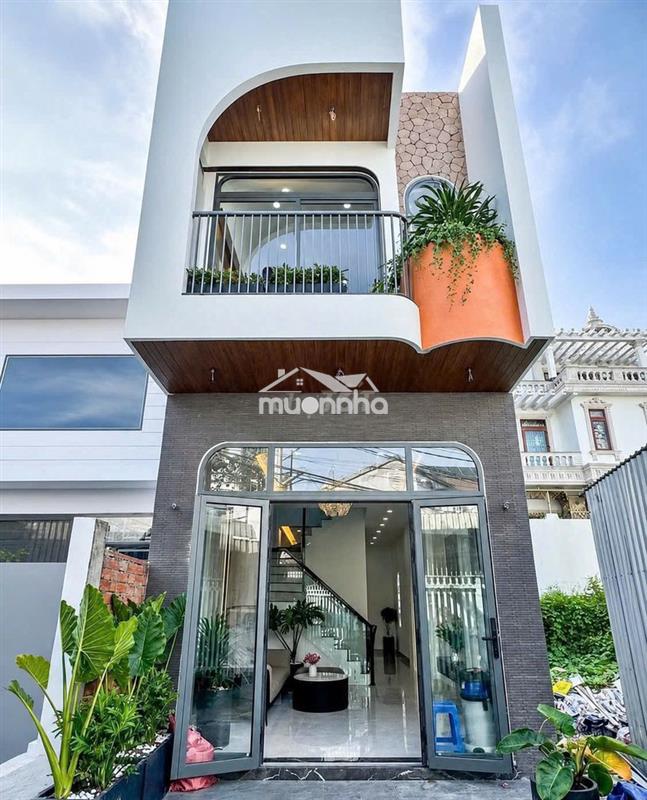 Nhà shr hoàn công sẵn chỉ 1 tỷ 850 sang tay