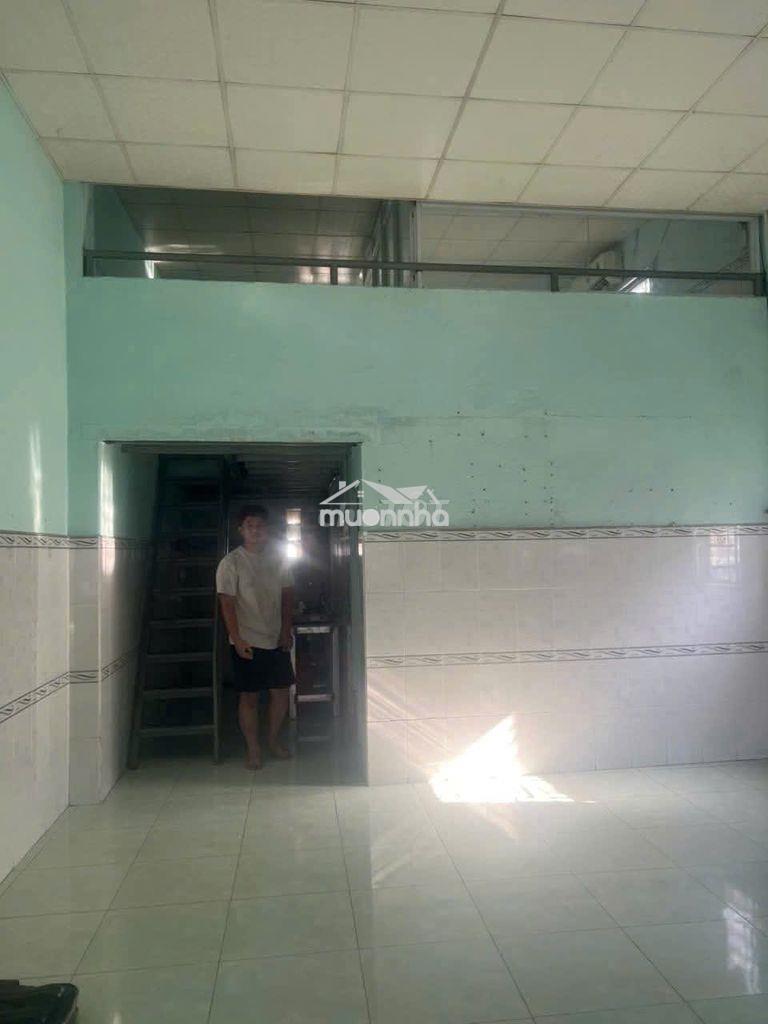 Cho thuê nhà cấp 4 có gác lửng - 3