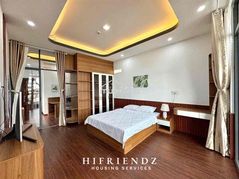 Chdv cao cấp 1pn tách bếp mới xây 100% đẹp nhất q5 sát q1,thang máy