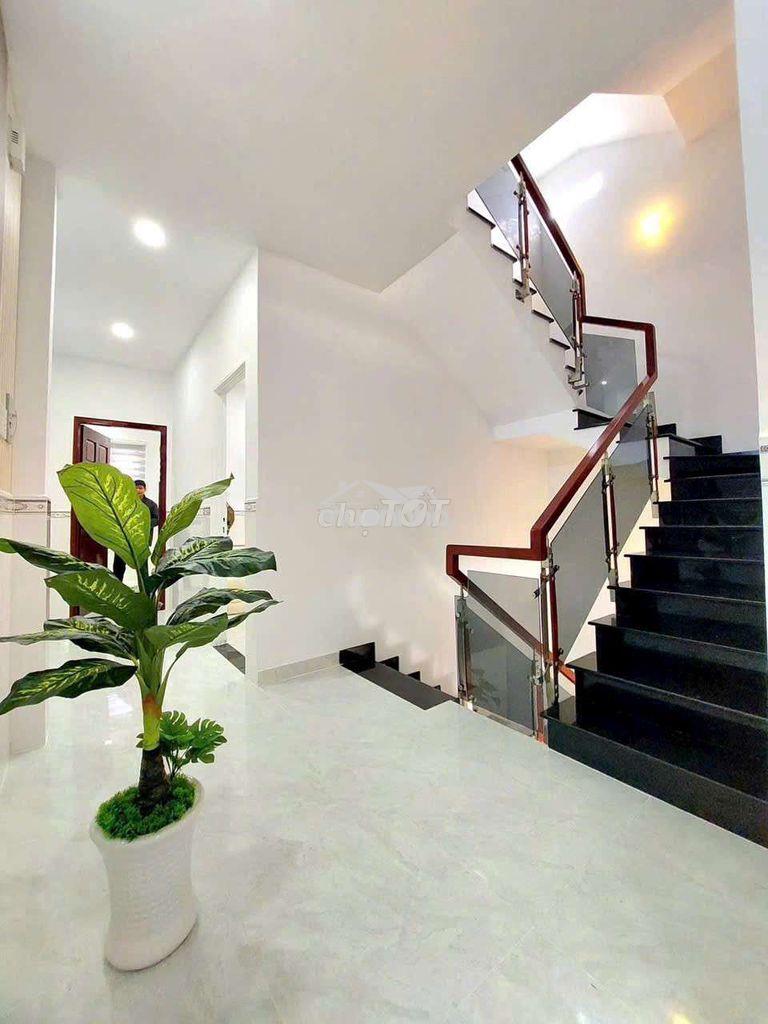 Nhà hẻm thông 5x20 3lầu 7pn 5wwc - 4