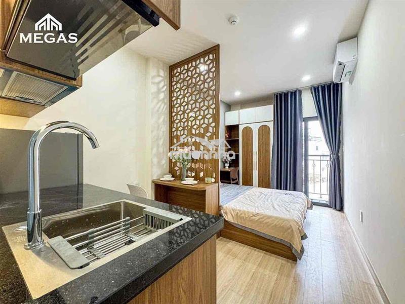 Cho thuê studio ban công tách bếp ngay ngã năm chuồng chó