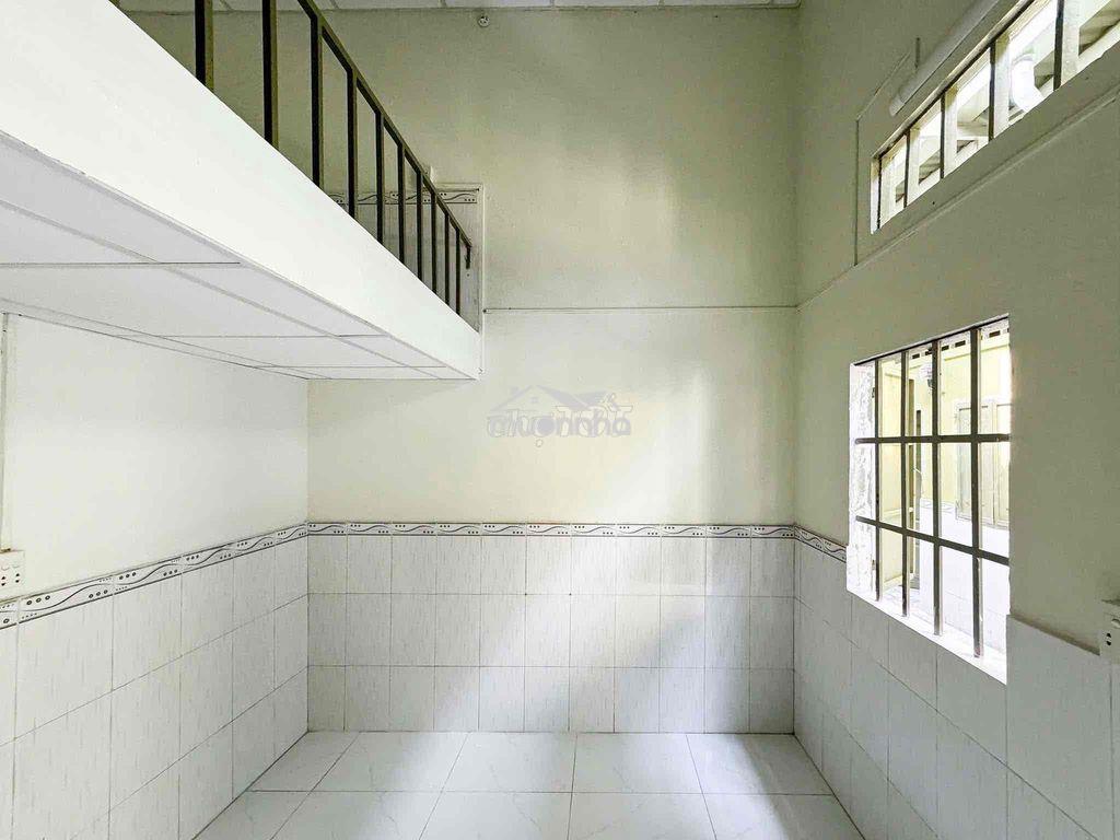 Phòng trọ mới xây ngay đường nguyễn đức thiệu, kế bên chợ xóm nghèo - 4