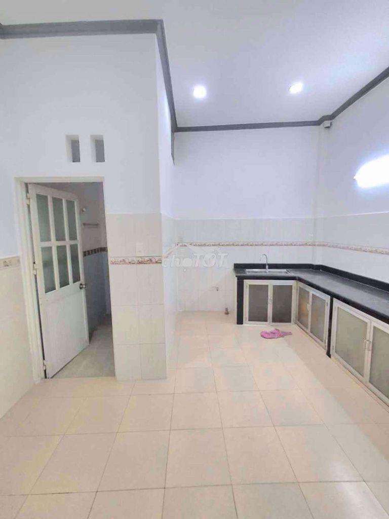 Bán nhà hẻm 5m đường cống lở,tân bình, dt4x13m,2tầng, 2pn,giá 5,2tỷ.  - 4