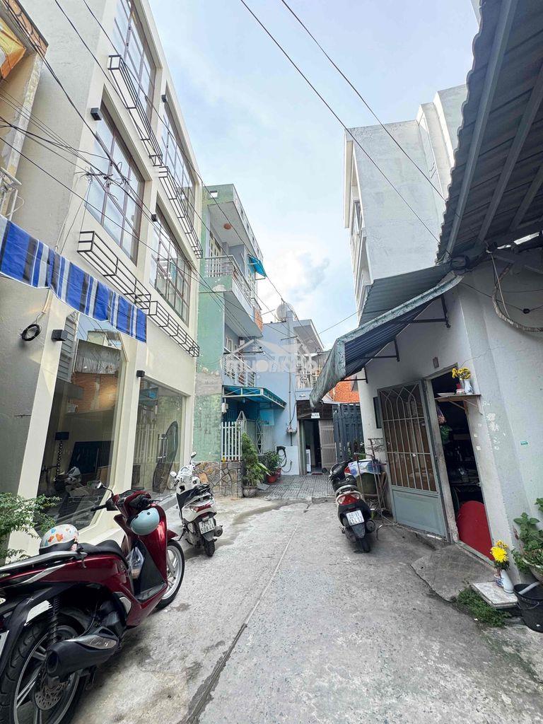 Nhà 3 tầng full nội thất ở ngay đường phú thọ hoà chỉ 4.99tỷ - 2
