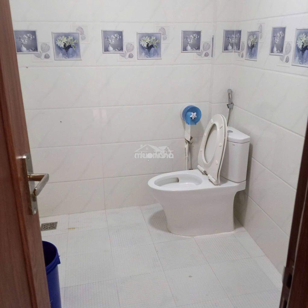 Cho thuê nhà 3 tầng kiệt ô tô hà thị thân - gần cầu rồng - 3