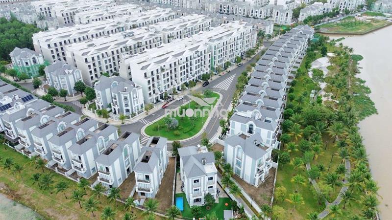 Bán căn góc shop s3–03 có hđ thuê 3 năm vị trí vàng vinhomes grandpark
