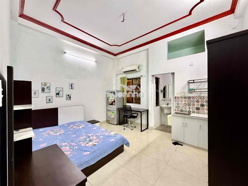 Cho thuê căn hộ cửa sổ full nt rộng 25m2 3ng3xe ngay đh bách khoa q10