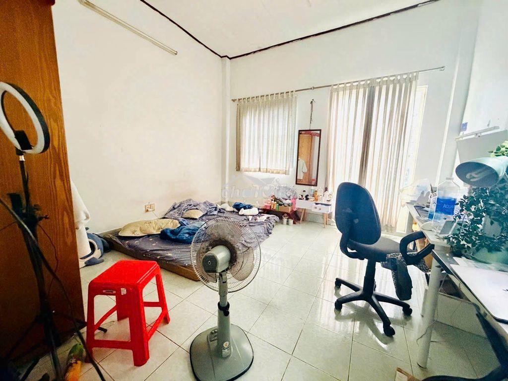 Chính chủ 100 năm - bán nhà 3 tầng ngang đẹp 5m - ngay chợ bà chiểu - 2