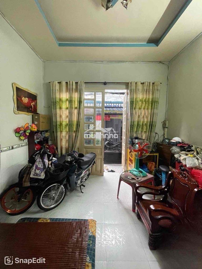 Hạ giá chào 300tr - hẻm xe hơi thông - nhà 3 tầng - tiện xây sửa