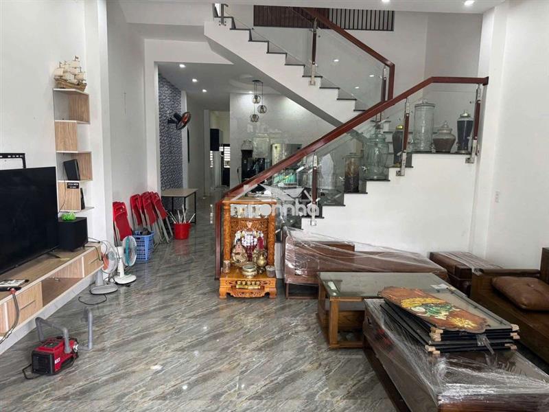 Cho thuê nhà 2 tầng – đường 7,5m, gần chợ hòa xuân, đà nẵng
