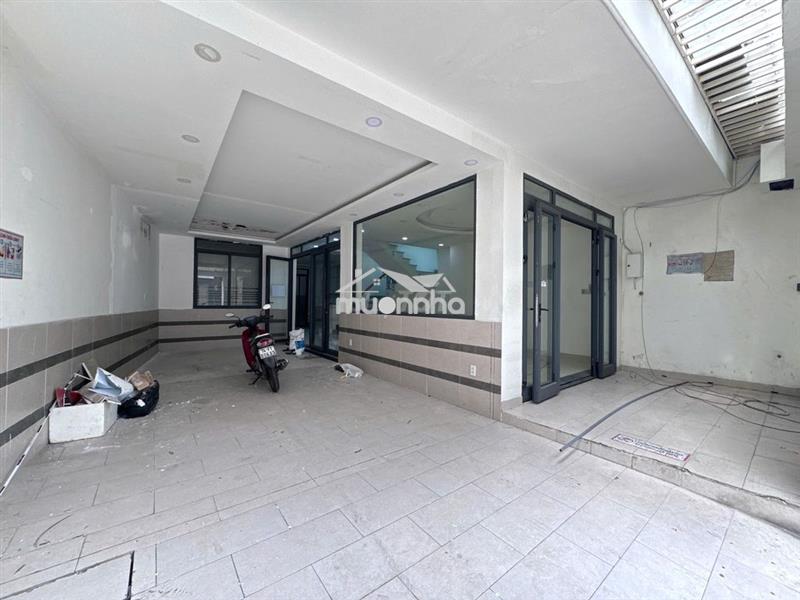 Hxt âu cơ - ngang 8m dài 20m - 3 lầu