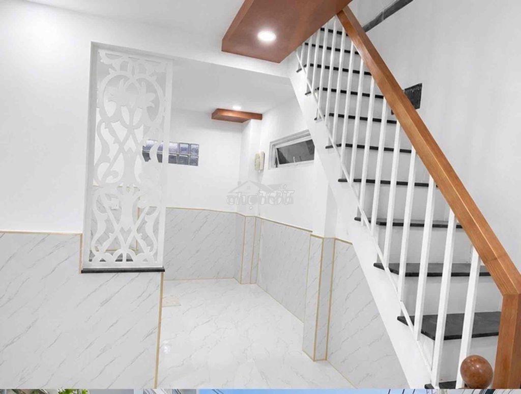 Nhà bán 3 tầng sát hẻm xe hơi hoàng diệu 2 - 2