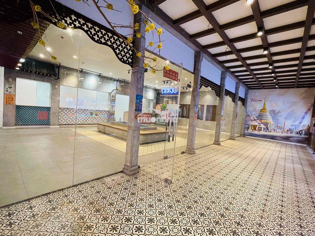 Cho thuê mặt bằng trong trung tâm thương mại quang trung p11 gò vấp - 2