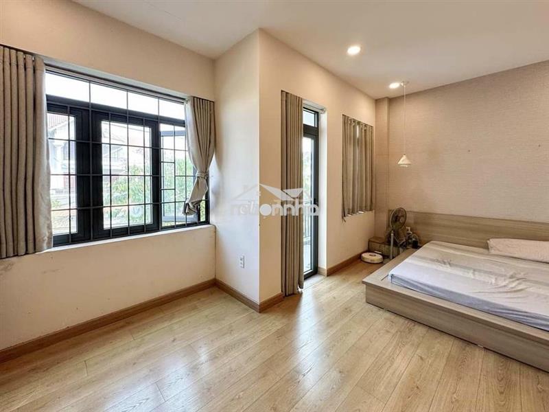 Bán biệt thự 300m2 view công viên bình lợi giá chỉ 29,9tỷ thương lượng
