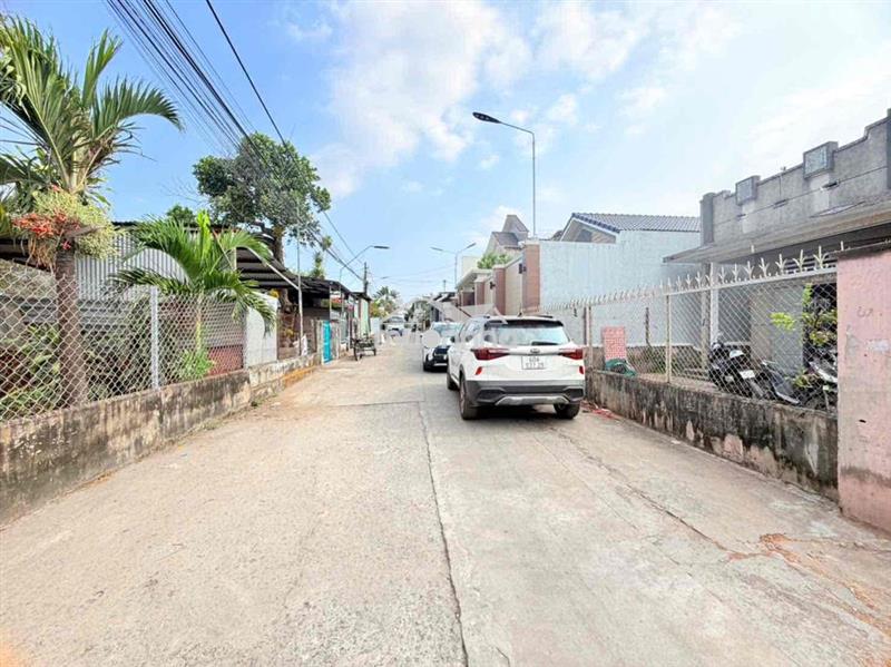 Chủ gởi bán lô đất p.hố nai ngay giáo xứ bắc hải,4x16=63m2,sổ riêng