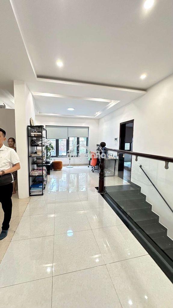 Biệt thự sân vườn hồ bơi mặt tiền khu – gần global city - 2