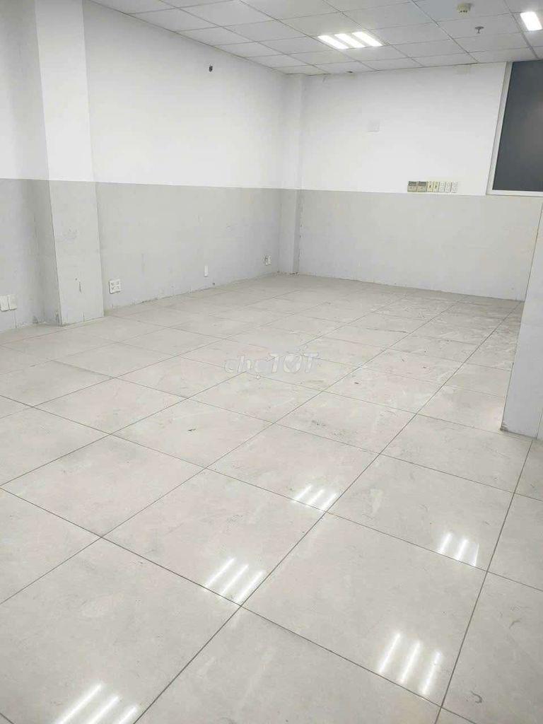 CHO THUÊ NHÀ NGUYÊN CĂN GÓC 2 MẶT TIỀN ĐƯỜNG TRẦN HƯNG ĐẠO. Q5
