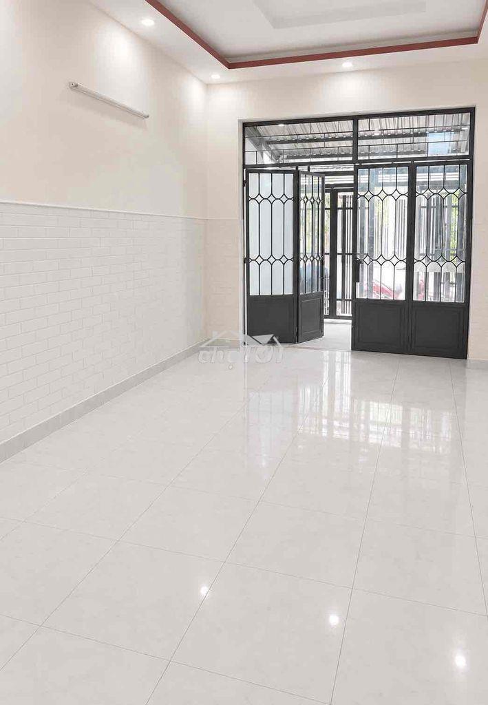 Cho thuê nguyên căn 4mx22m gác lửng hẻm lớn