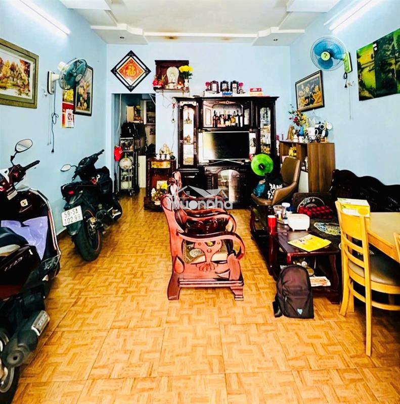 Hàng hiếm bán đất tặng nhà 2 tầng 53m2 - hẻm xe tải giáp hàng xanh q.1