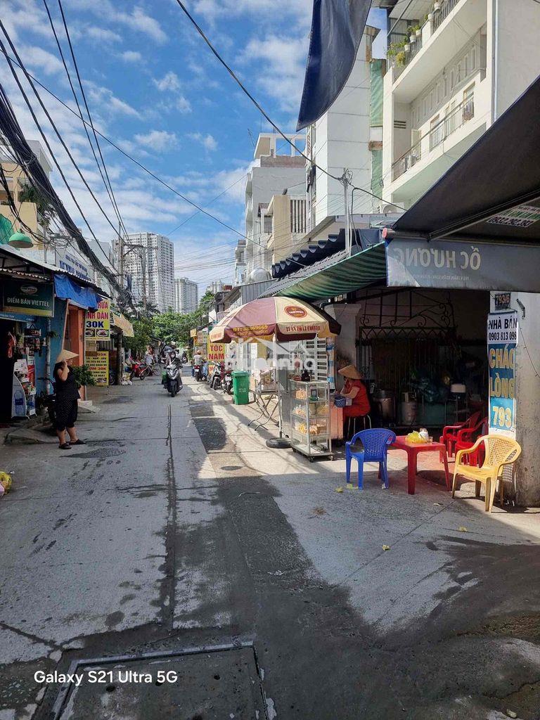 BÁN NHÀ Q7 2 MẶT TIỀN HẼM DIỆN TÍCH KHỦNG