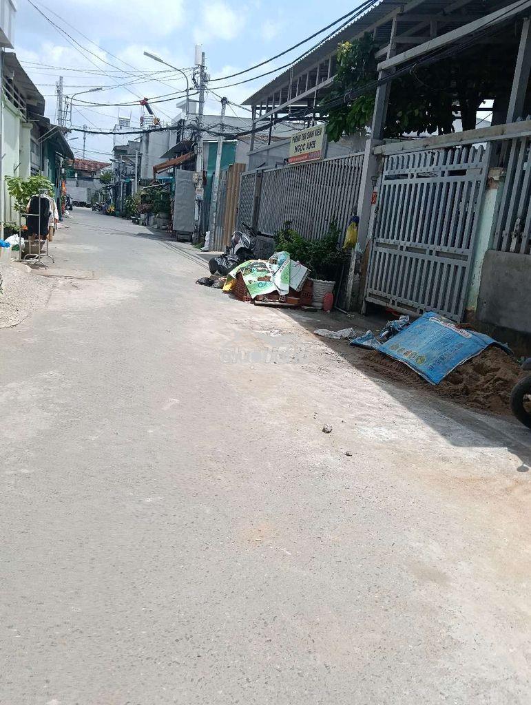 Chủ kẹt tiền cần bán gấp nhà hẻm xe hơi 8m, lê văn lương xã nhơn đức - 2
