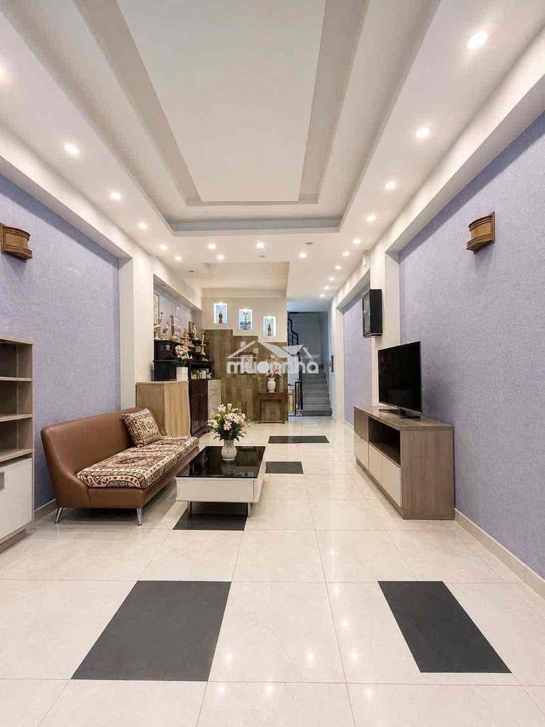 Cơ hội sở hữu nhà 4 tầng, 6 phòng ngủ, hẻm xe hơi thông, v trí đắc địa