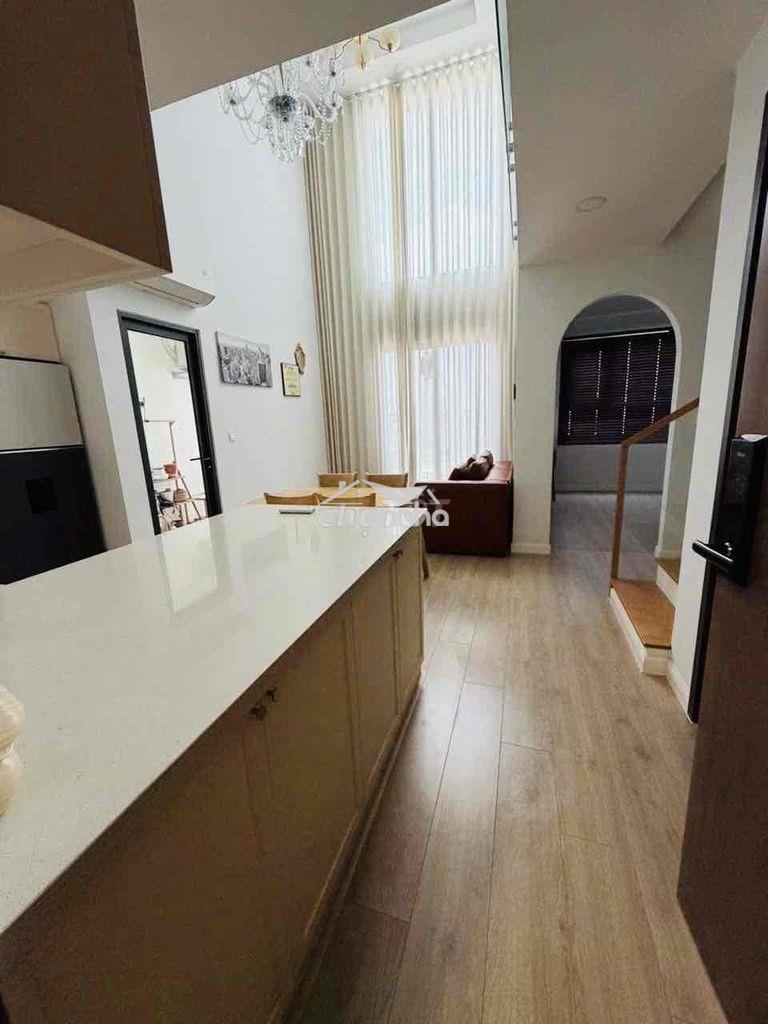 Cho thuê duplex 1 trệt 1 lầu chung cư the pegasuite2 full nt cao cấp