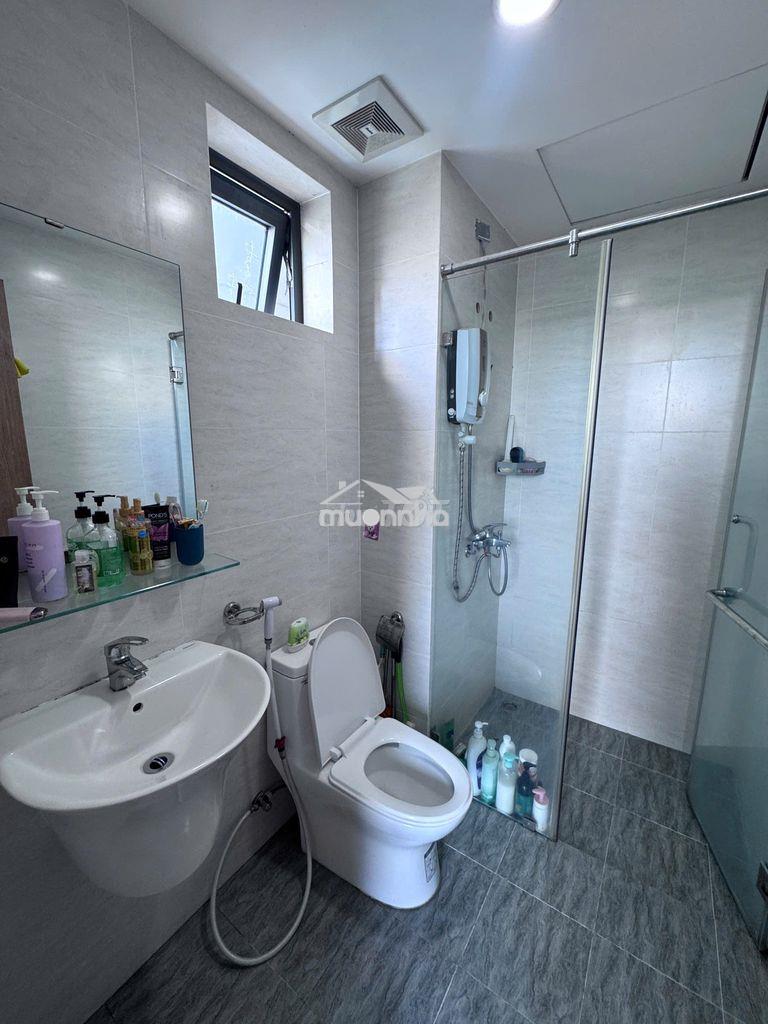 Bán căn góc bcons miền đông tầng trung, sẵn sổ vào ở ngay, giá đầu tư